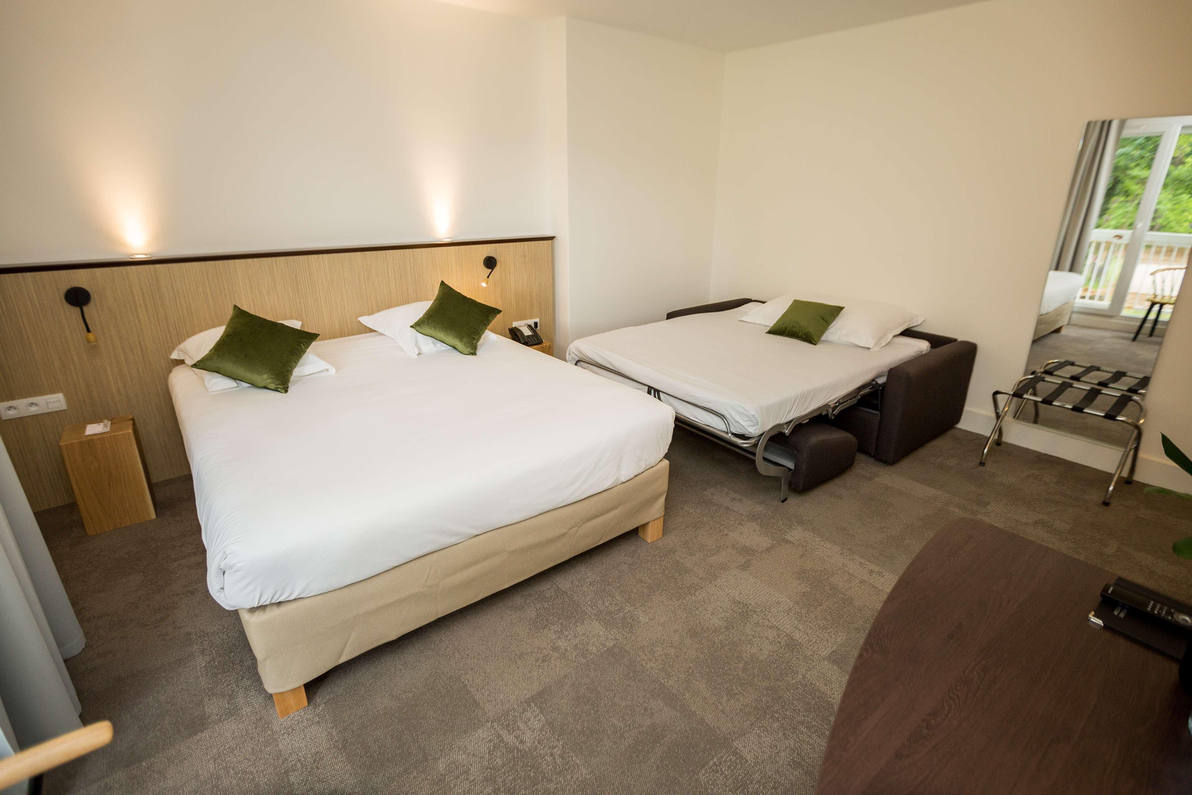 Best Western Le Bois De La Marche Liguge Екстер'єр фото