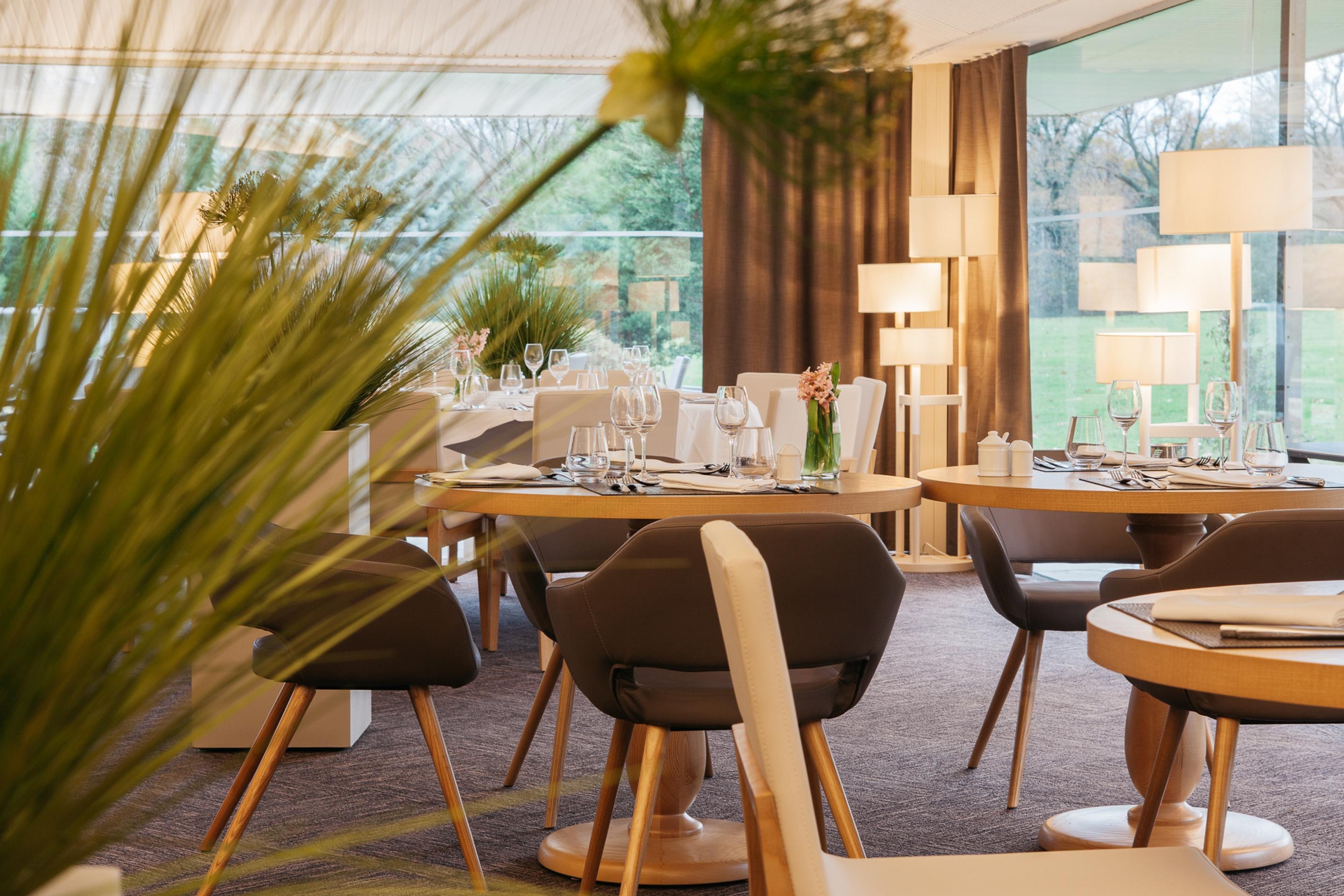 Best Western Le Bois De La Marche Liguge Екстер'єр фото