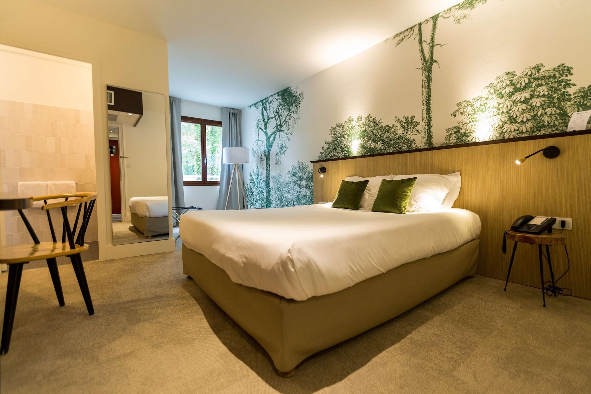 Best Western Le Bois De La Marche Liguge Екстер'єр фото